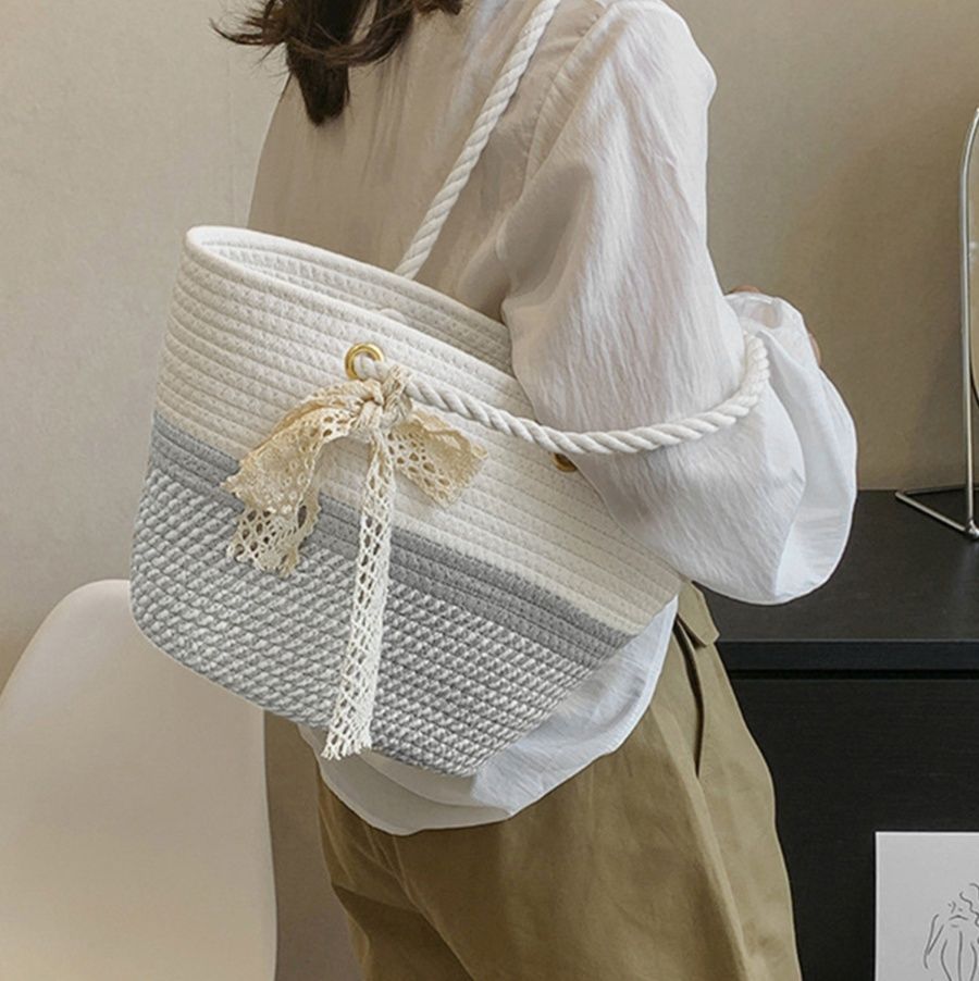バッグ　夏の涼しげかご編みバッグ レースリボン付き（ブルべ夏向け・ブルベ冬向け）