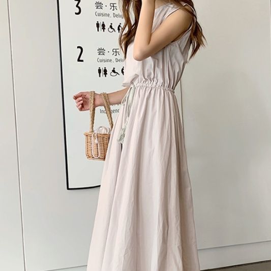 ワンピース　優美な佇まい フレアロングワンピース（ブルベ夏向け・ブルベ冬向け）