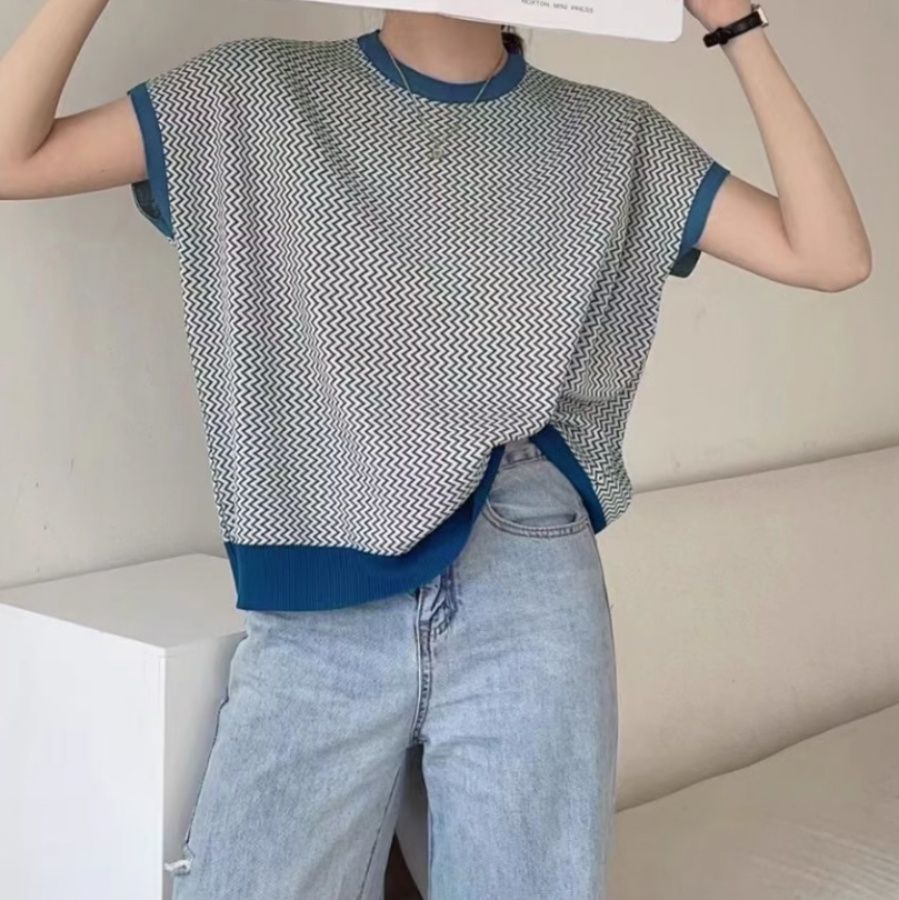 イエベ服　涼やか幾何学柄サマーニット フレンチスリーブ（イエベ春向け・イエベ秋向け）