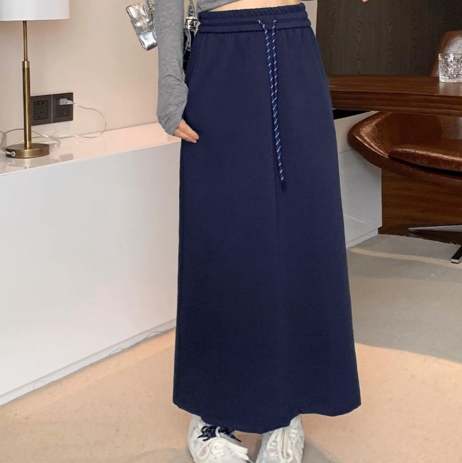 ブルベファッション 薄手素材ロングスカート 裾スリット入り