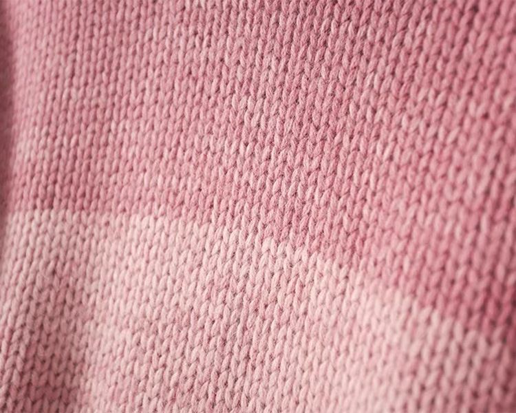 ブルベ夏/ブルベ冬服　上品なボーダー柄丸首長袖ニットプルオーバー