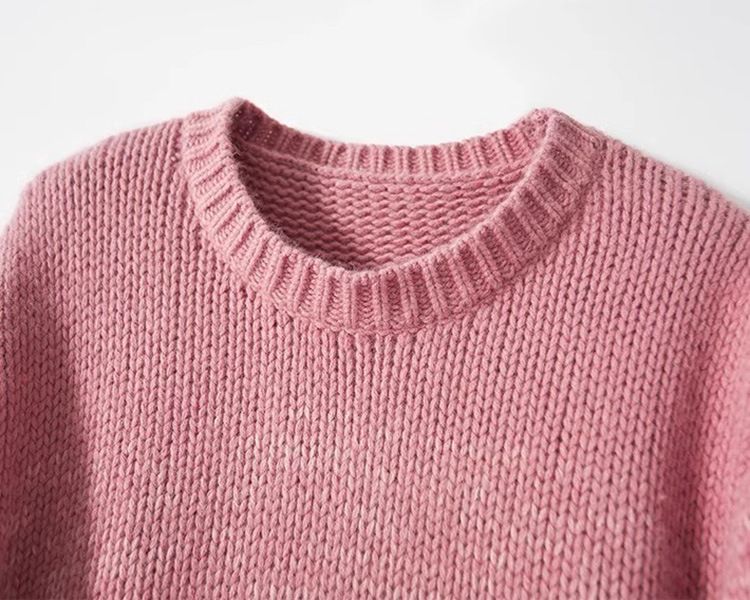 ブルベ夏/ブルベ冬服　上品なボーダー柄丸首長袖ニットプルオーバー