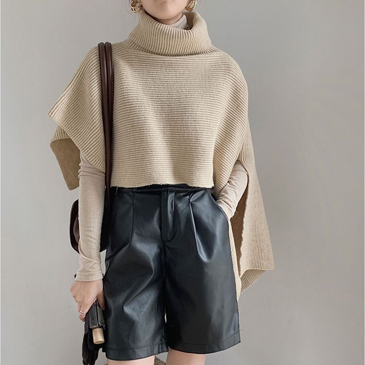 ブルベ夏/ブルベ冬服　タートルネック風ケープ型ニット