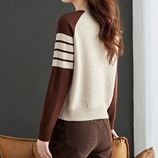 ブルベ夏/ブルべ冬服　配色切り替えボーダー柄長袖ニットプルオーバー