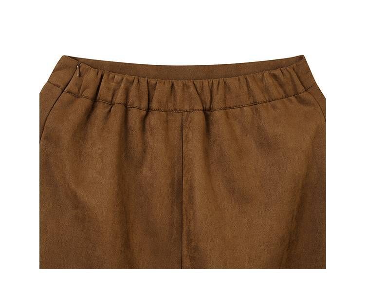 ブルベ冬服　上品スリット入りミディ丈タイトスカート