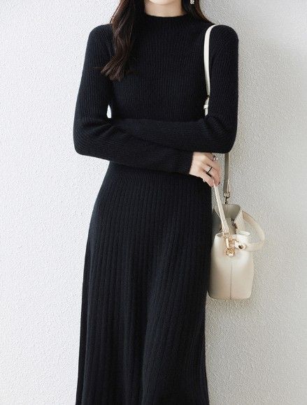 ブルベ夏/ブルベ冬服　縦リブ編みモックネック長袖ニットワンピース