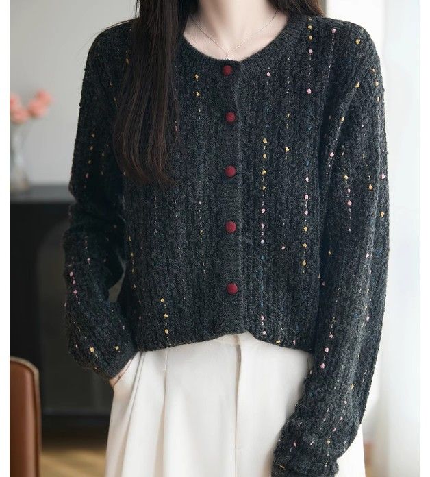 ブルベ夏/ブルベ冬服　上品な小花柄混合糸丸首ボタン留めカーディガン
