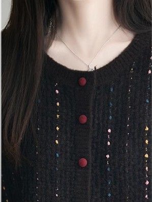 ブルベ夏/ブルベ冬服　上品な小花柄混合糸丸首ボタン留めカーディガン