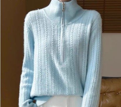 ブルベ夏/冬服　ケーブル編みフード付きハーフジップニット