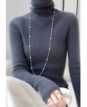 ブルベ夏/ブルベ冬服　上品タートルネック長袖ニットセーター