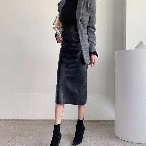 ブルベ夏/ブルベ冬服　上品な光沢感が美しいハイウエスト合成皮革タイトスカート