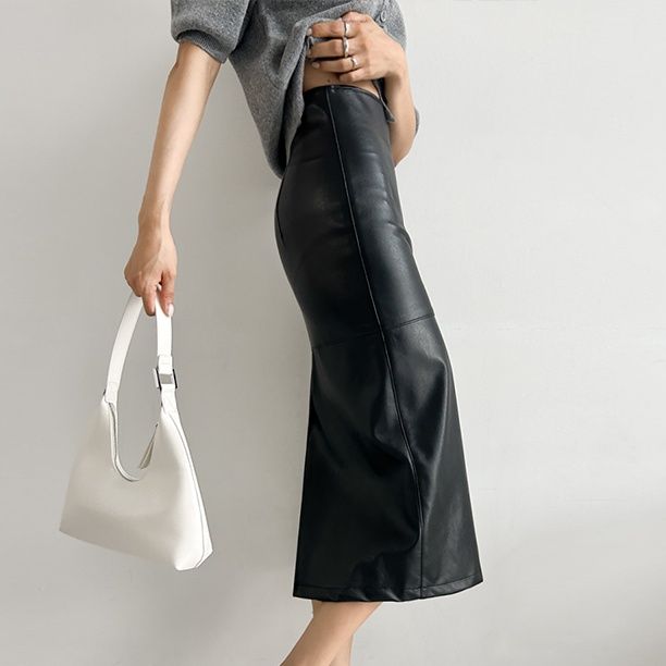 ブルベ夏/ブルベ冬服　本格レザー調ハイウエストタイトスカート