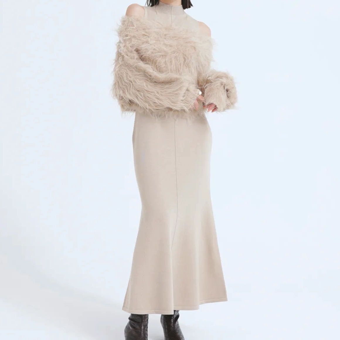 ブルベ夏/ブルベ冬服　ファー風ニットカーディガン＋ベストワンピースセット