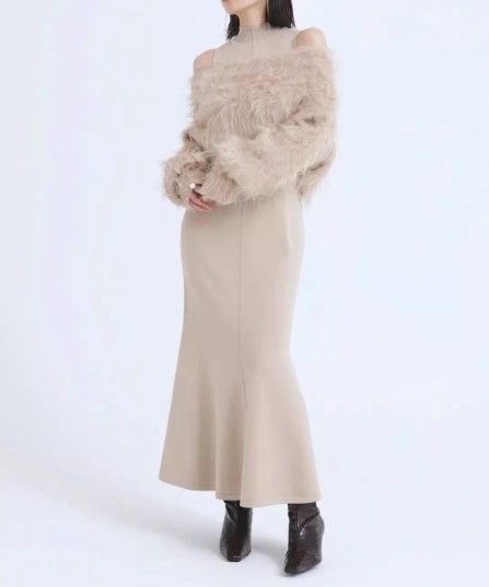 ブルベ夏/ブルベ冬服 ファー風ニットカーディガン+ベストワンピースセット