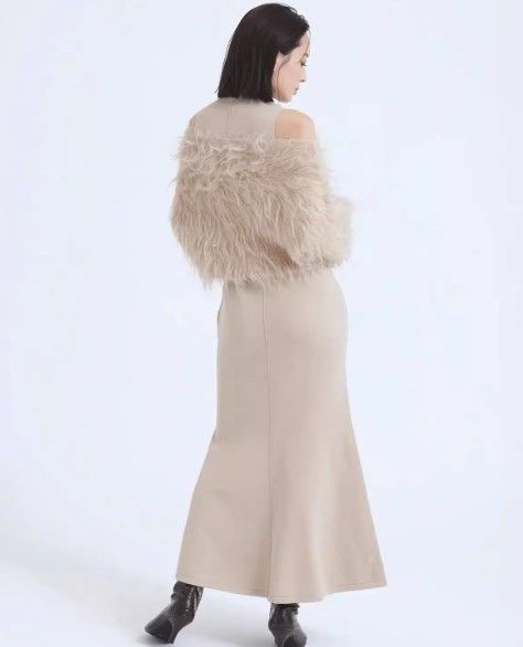 ブルベ夏/ブルベ冬服　ファー風ニットカーディガン＋ベストワンピースセット