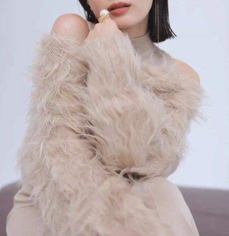 ブルベ夏/ブルベ冬服　ファー風ニットカーディガン＋ベストワンピースセット