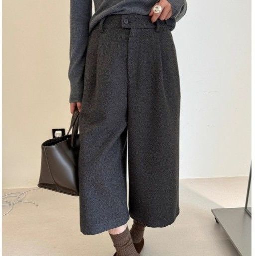 ブルベ夏/ブルベ冬服　上品なウール風ワイドクロップド丈パンツ