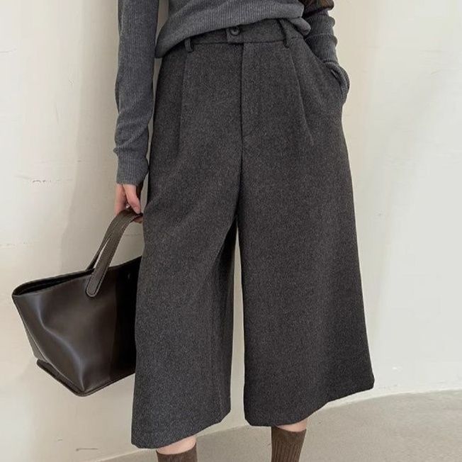 ブルベ夏/ブルベ冬服　上品なウール風ワイドクロップド丈パンツ