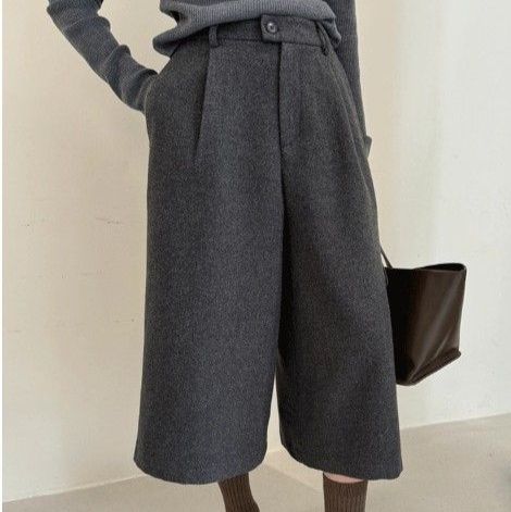 ブルベ夏/ブルベ冬服　上品なウール風ワイドクロップド丈パンツ