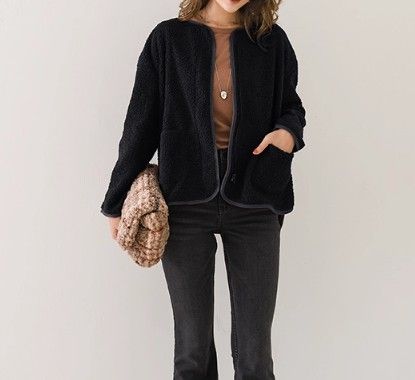 ブルベ夏/ブルベ冬服 もこもこボア素材ノーカラージップジャケット