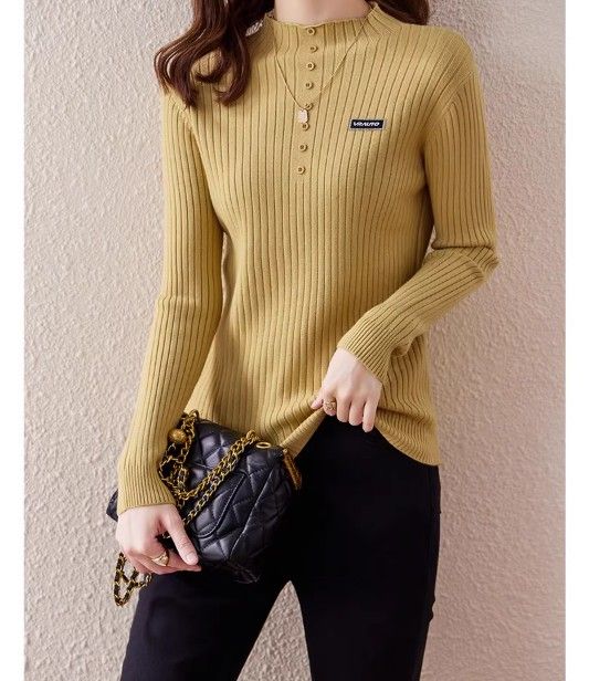 ブルベ夏/ブルベ冬服　リブ編み前開きボタン付きハイネックニット