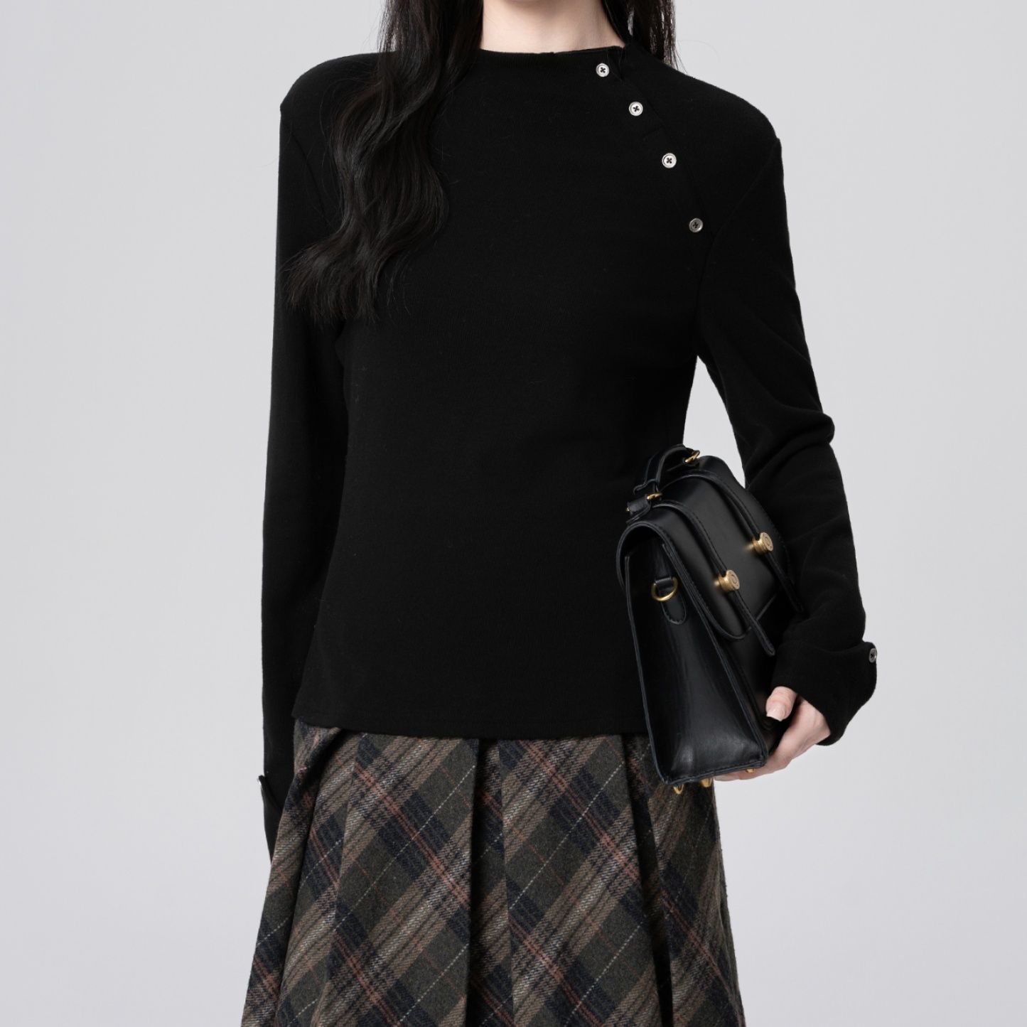 ブルベ冬服　サイドボタン装飾長袖ニットトップス