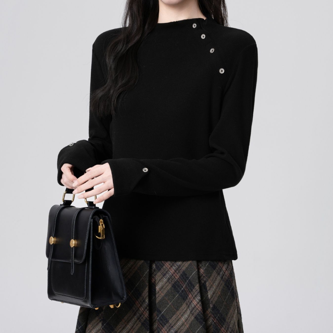 ブルベ冬服　サイドボタン装飾長袖ニットトップス