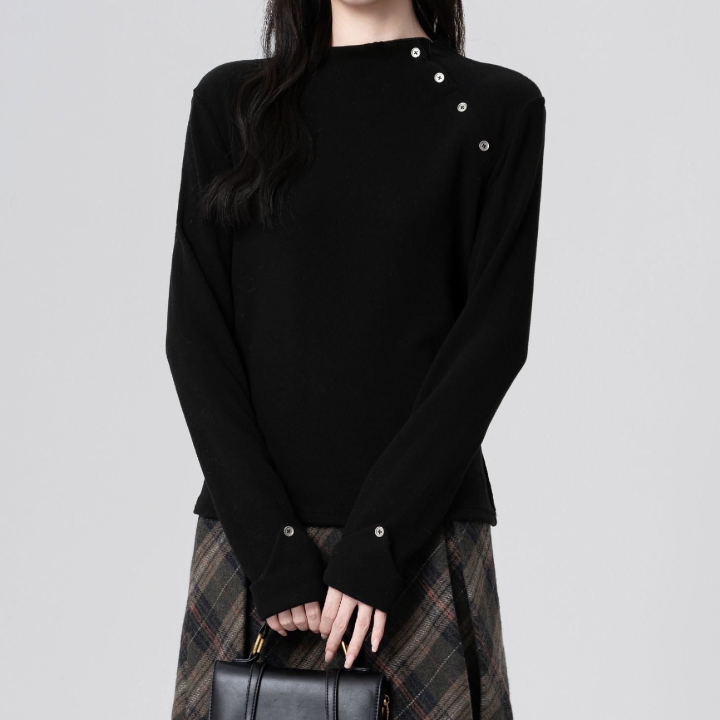 ブルベ冬服　サイドボタン装飾長袖ニットトップス