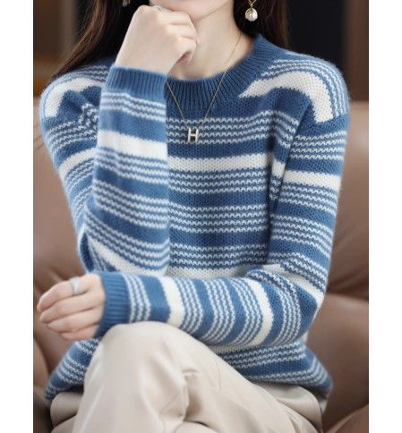 ブルベ夏/ブルベ冬服　 波模様編みが美しい上品ボーダー長袖プルオーバー