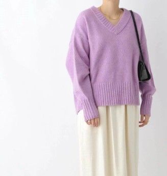 ブルベ夏/ブルベ冬服　ふわりと優しいブイネック長袖ニット
