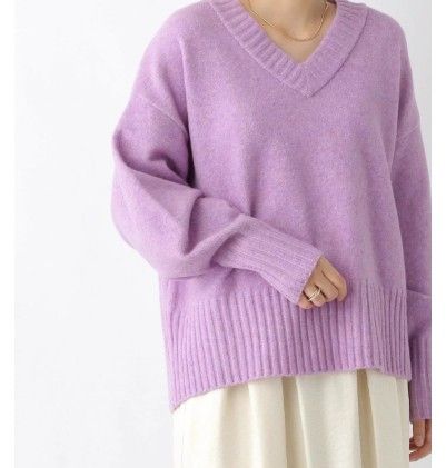 ブルベ夏/ブルベ冬服　ふわりと優しいブイネック長袖ニット