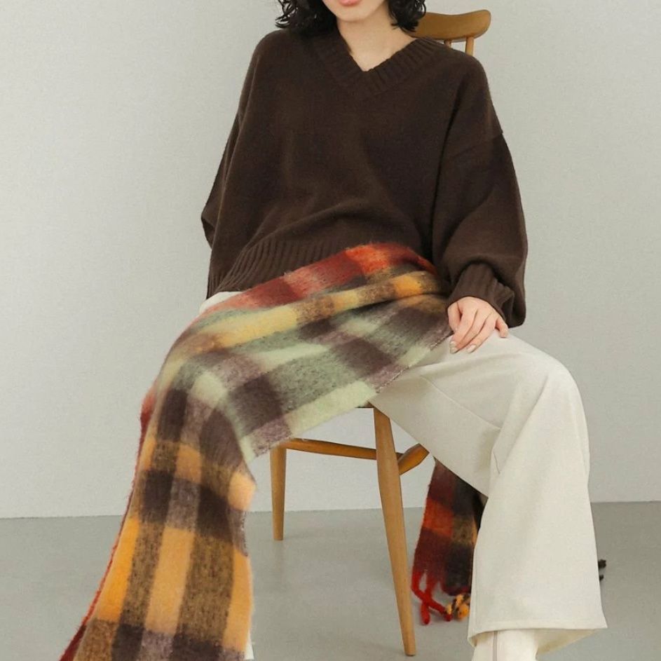 ブルベ夏/ブルベ冬服　ふわりと優しいブイネック長袖ニット