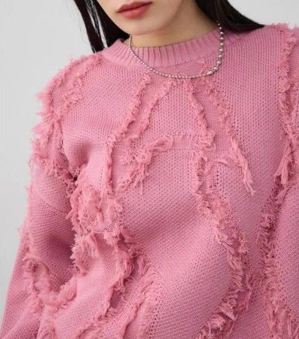 ブルベ夏/ブルベ冬服　 フリンジデザイン丸首長袖ニット