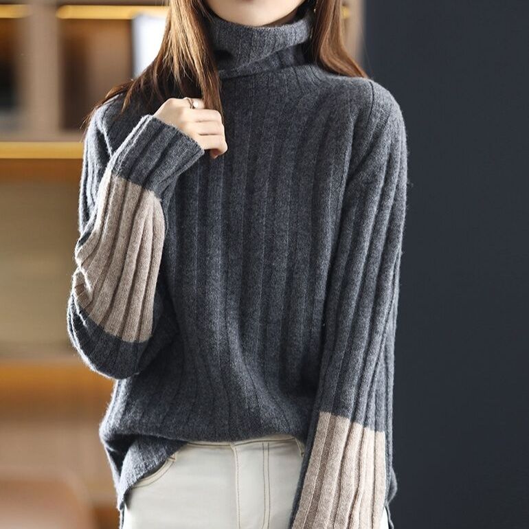 ブルベファッション 配色切替えリブ編みタートルネックニット