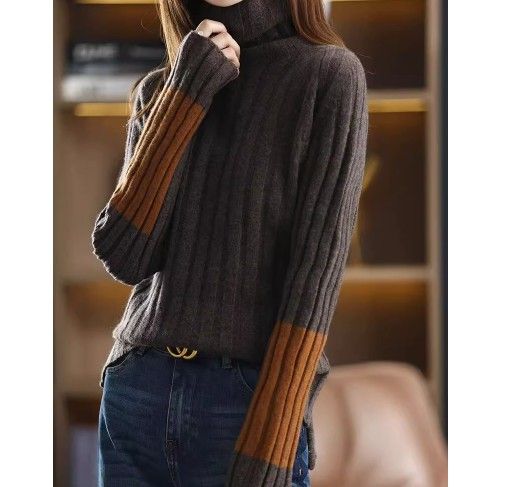 ブルベファッション 配色切替えリブ編みタートルネックニット