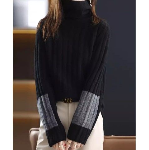 ブルベファッション 配色切替えリブ編みタートルネックニット