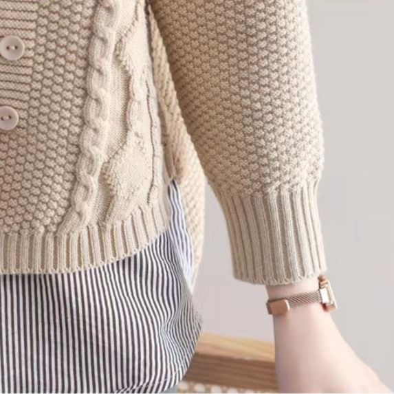 ブルベ夏/ブルベ冬服　襟付きシャツ重ね着風ニット