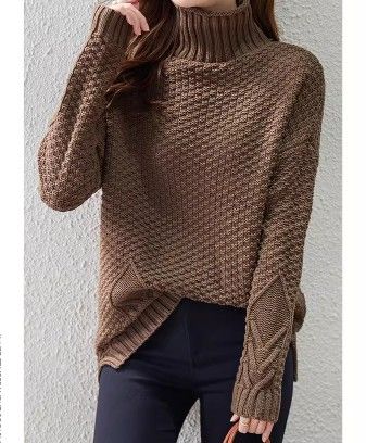 ブルベ夏/ブルベ冬服　立体編地タートルネックゆったりニット