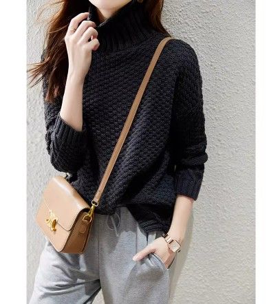 ブルベ夏/ブルベ冬服　立体編地タートルネックゆったりニット