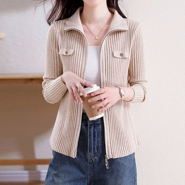 ブルベ夏/ブルベ冬服　胸ポケット付き縦リブ編みジップアップニットカーディガン