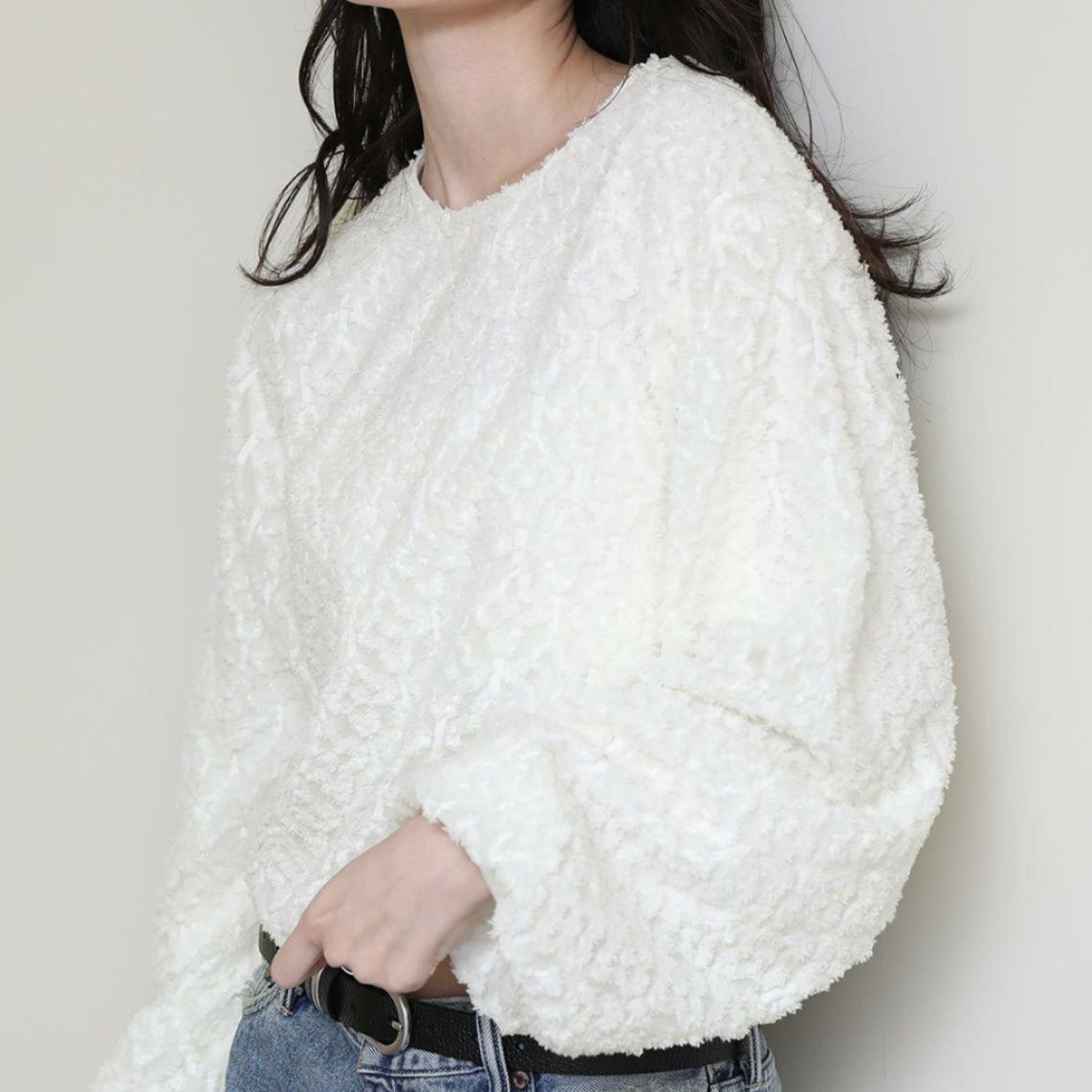 ブルベ夏/ブルベ冬服　ふわふわ起毛素材の丸首長袖ブラウス