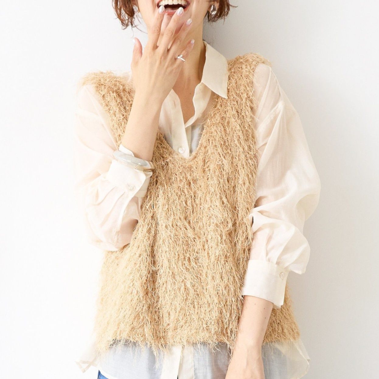 ブルベ夏/ブルベ冬服　ふわふわシャギー素材のノースリーブニットベスト