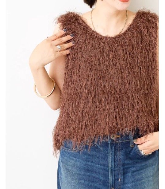 ブルベ夏/ブルベ冬服　ふわふわシャギー素材のノースリーブニットベスト