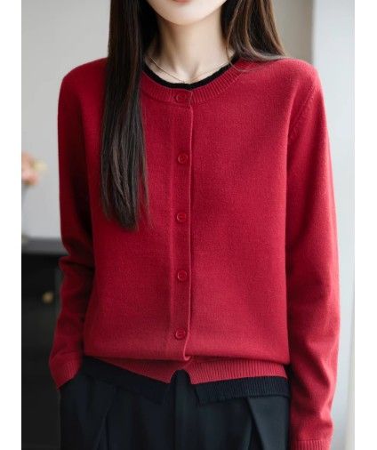 ブルベ夏/ブルベ冬服　配色ラインが映える丸襟ボタン留めニットカーディガン