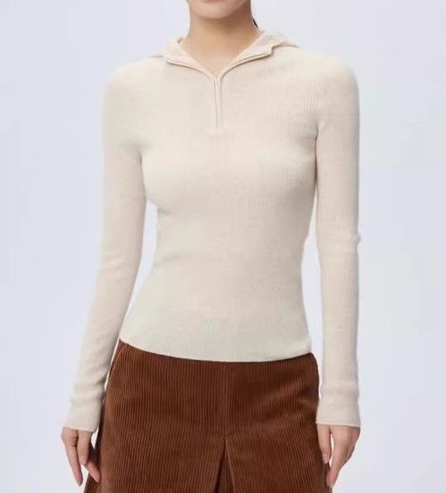 ブルベ夏/ブルベ冬服　フード付きハーフジップリブニットトップス