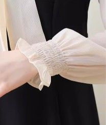 ブルベファッション 襟元リボン付きバイカラー長袖切替ワンピース