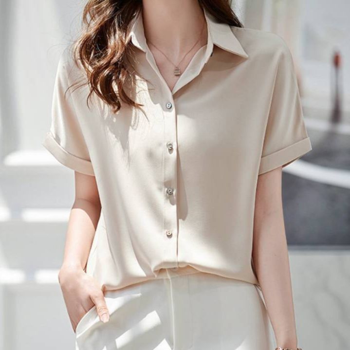 ブルベファッション 開襟デザイン半袖とろみ素材ブラウス