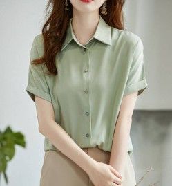 ブルベファッション 開襟デザイン半袖とろみ素材ブラウス