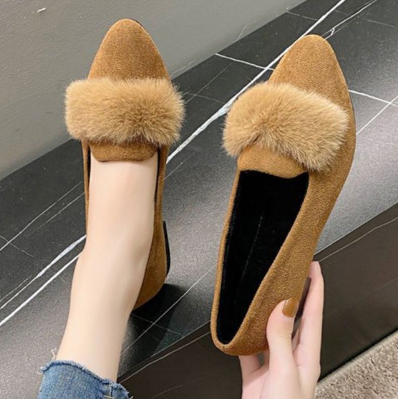 ブルベ夏/ブルベ冬靴　ふわふわファー付きぺたんこシューズ尖りパンプス