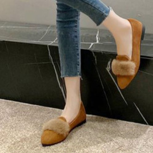 ブルベ夏/ブルベ冬靴　ふわふわファー付きぺたんこシューズ尖りパンプス